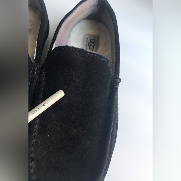 UGG Men’s Ascot Slippers Size: US 6.5 - US 7 - Picture 14 of 16